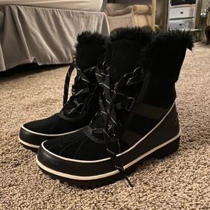 Sorel Torino ankle snow boots